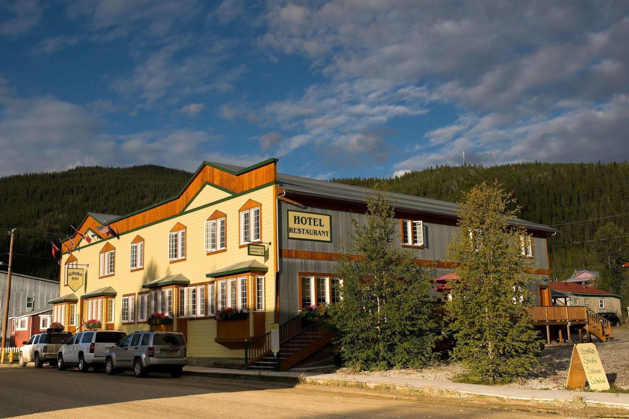 Aurora Inn Dawson City Esterno foto